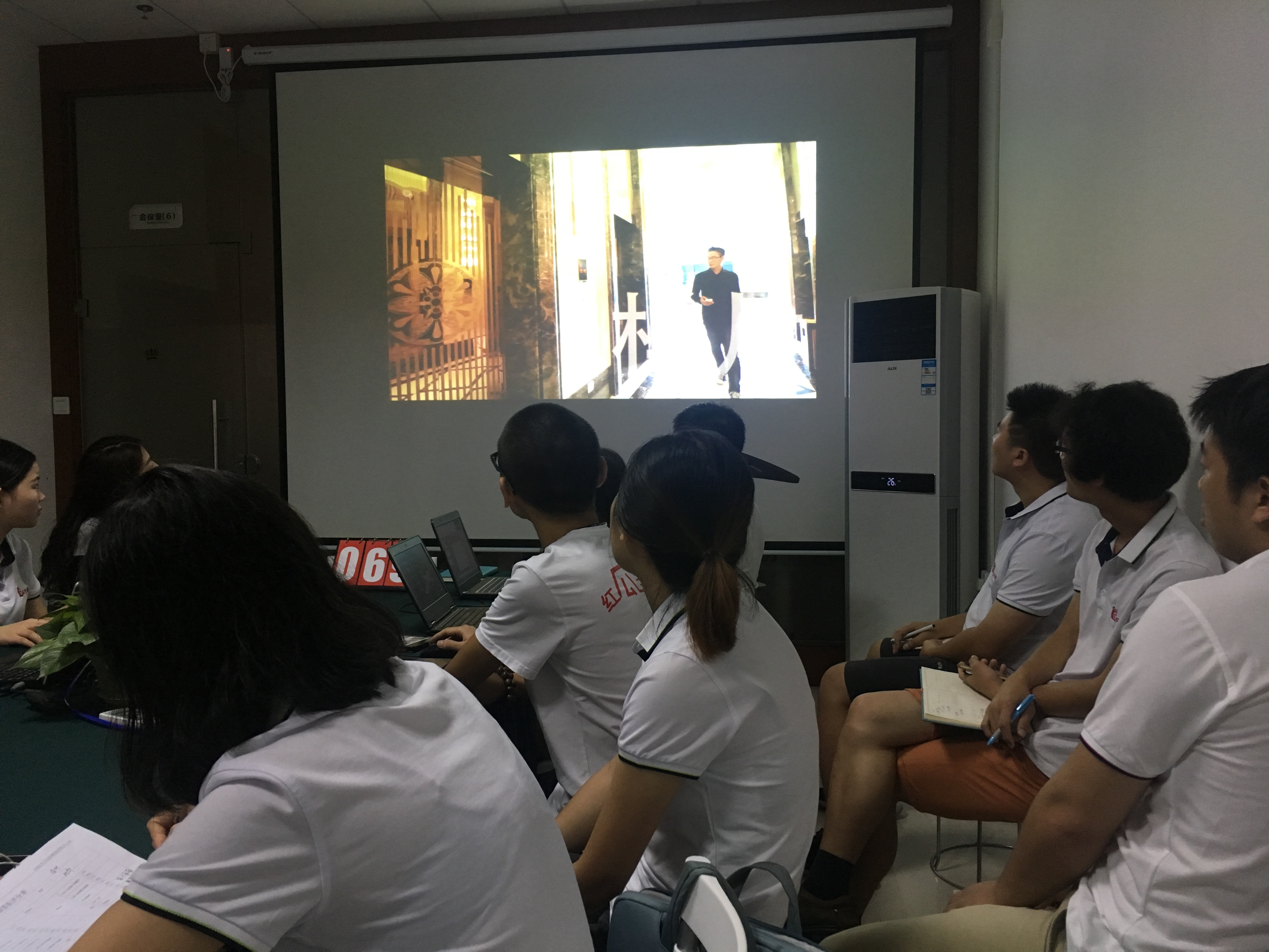 紅瓜子傳媒沙龍第27期-積極、積極、再積極! 紅瓜子傳媒沙龍第27期-積極、積極、再積極!