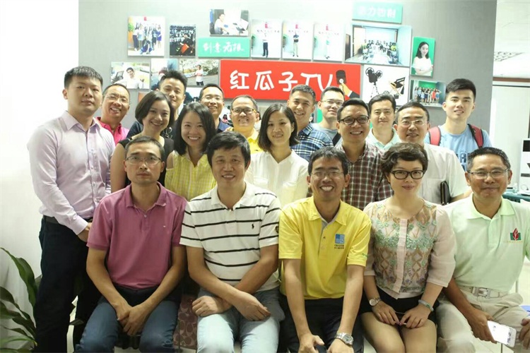 虎口來臨時還有空遐想?再不做個企業宣傳片就被一口吃了 虎口來臨時還有空遐想?再不做個企業宣傳片就被一口吃了