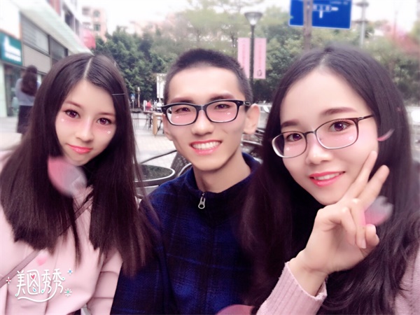 瓜子故事丨愿你學(xué)會(huì)，笑著低下頭！